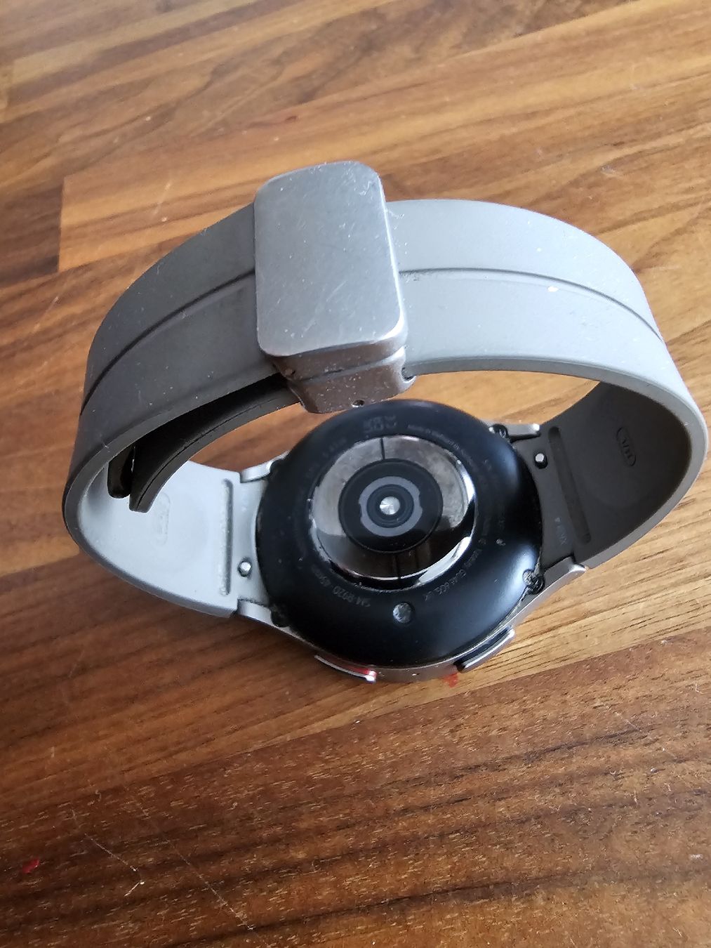 Samsung Smartwatch: Samsung Galaxy Watch5 Pro – Usato da Wettingen venduto da Alidapi 8