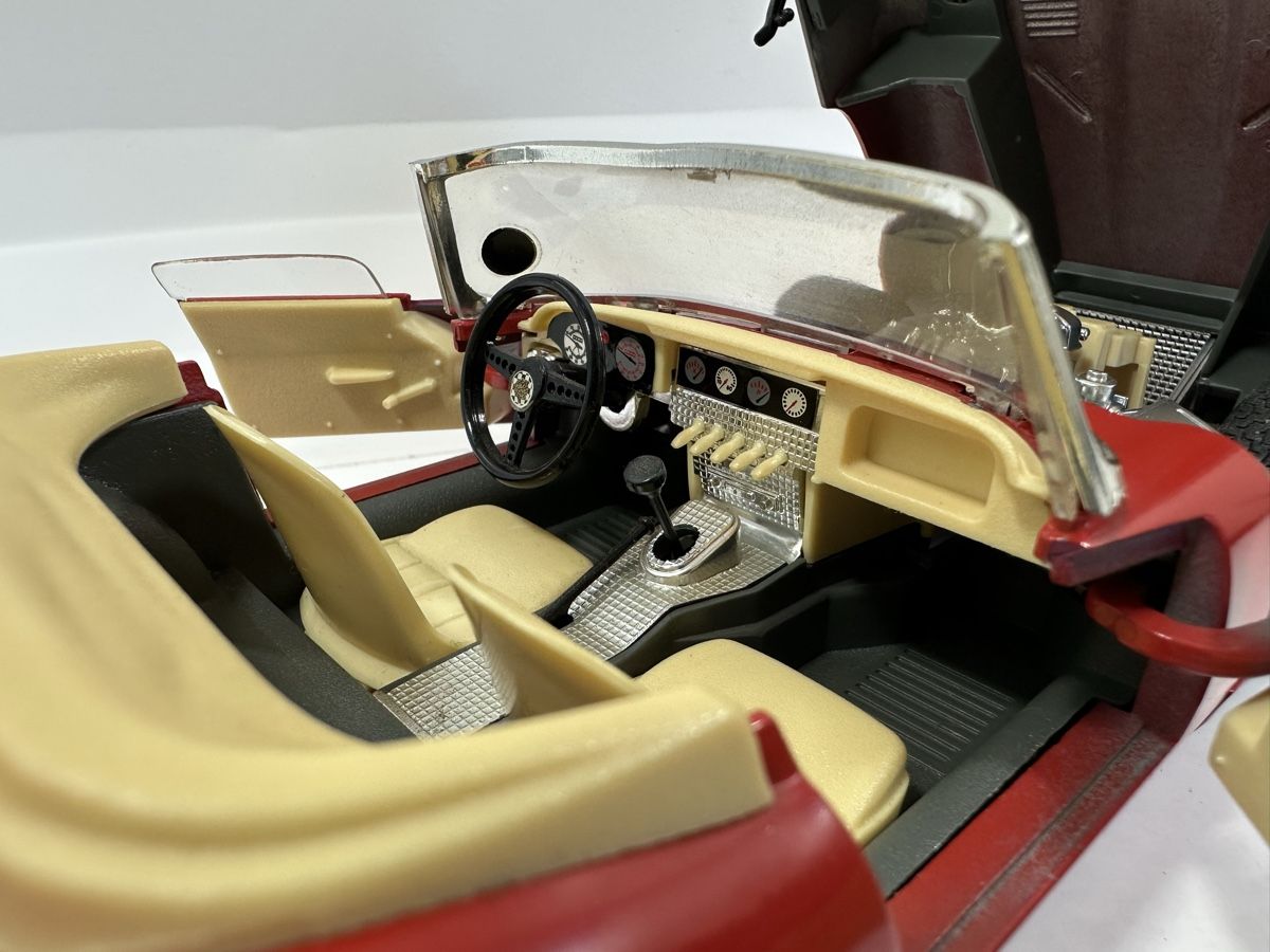 Bburago Voitures modèles: 1961 Jaguar E Type 1:18, rot, BBURAGO  – D'occasion à Zofingen par rf9_x2xt 6