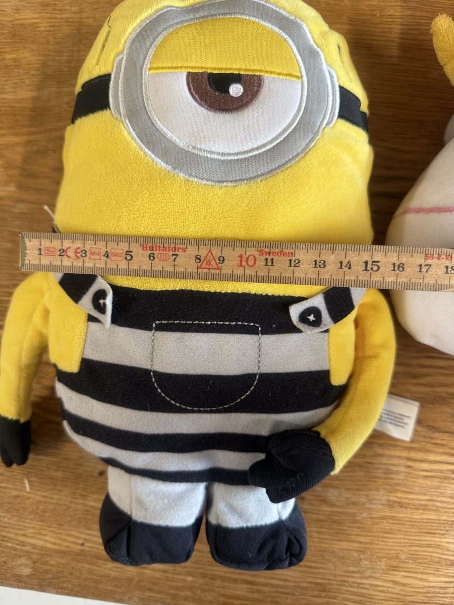 Spielzeuge: Minion & Einhorn set 2 küscheltiere – Gebraucht aus Klingnau von Nirvana 2