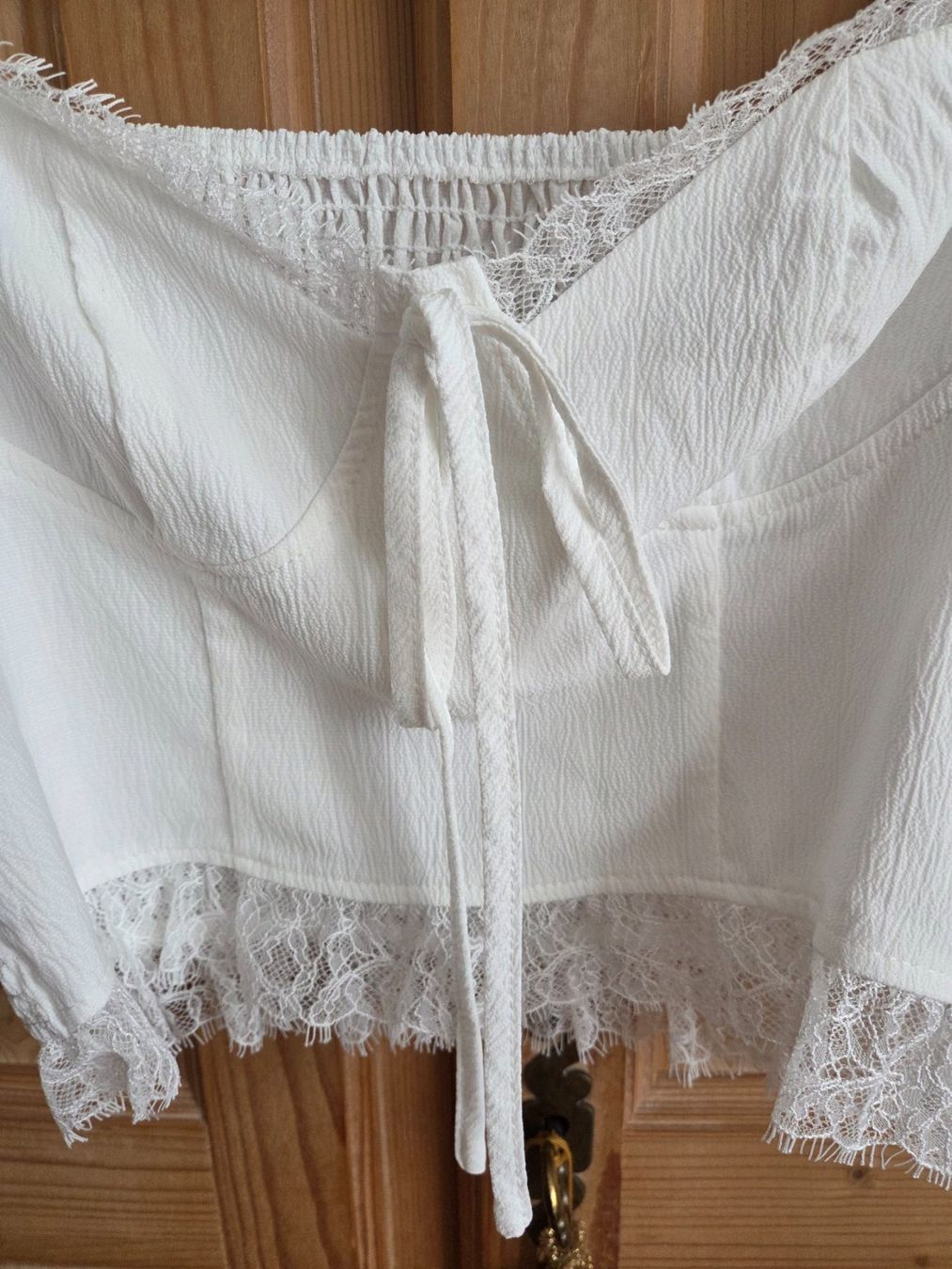 Shein Camicette: Weisses Dirndel-Top mit Spitze, schulterfrei, Grösse S – Nuovo (secondo la descrizione) da Hittnau venduto da SirKahn 2