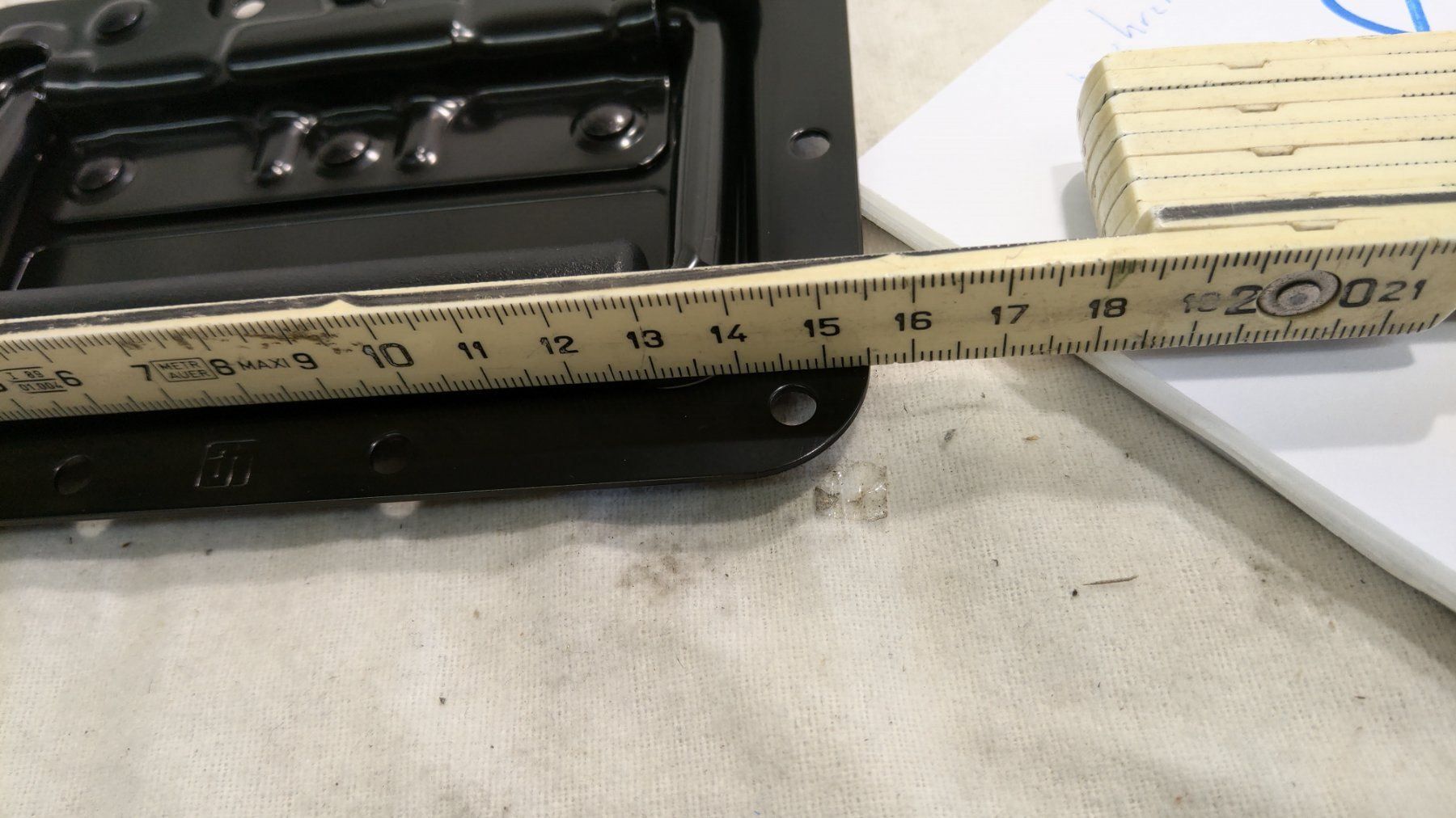 Accessori per altri veicoli: Schwarze Caseeinbau Griffe (x894) – Nuovo (secondo la descrizione) da Däniken SO venduto da Profog1 2