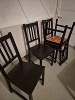 4 Holzstühle und 1 Tisch gratis
