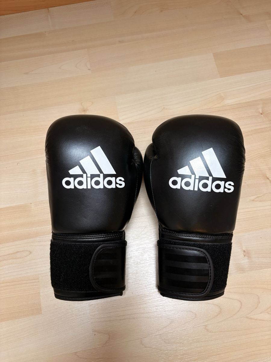 Adidas Guanti & manicotti: Boxhandschuhe – Nuovo e nell'imballaggio originale da Wiesendangen venduto da lui_9cfx
