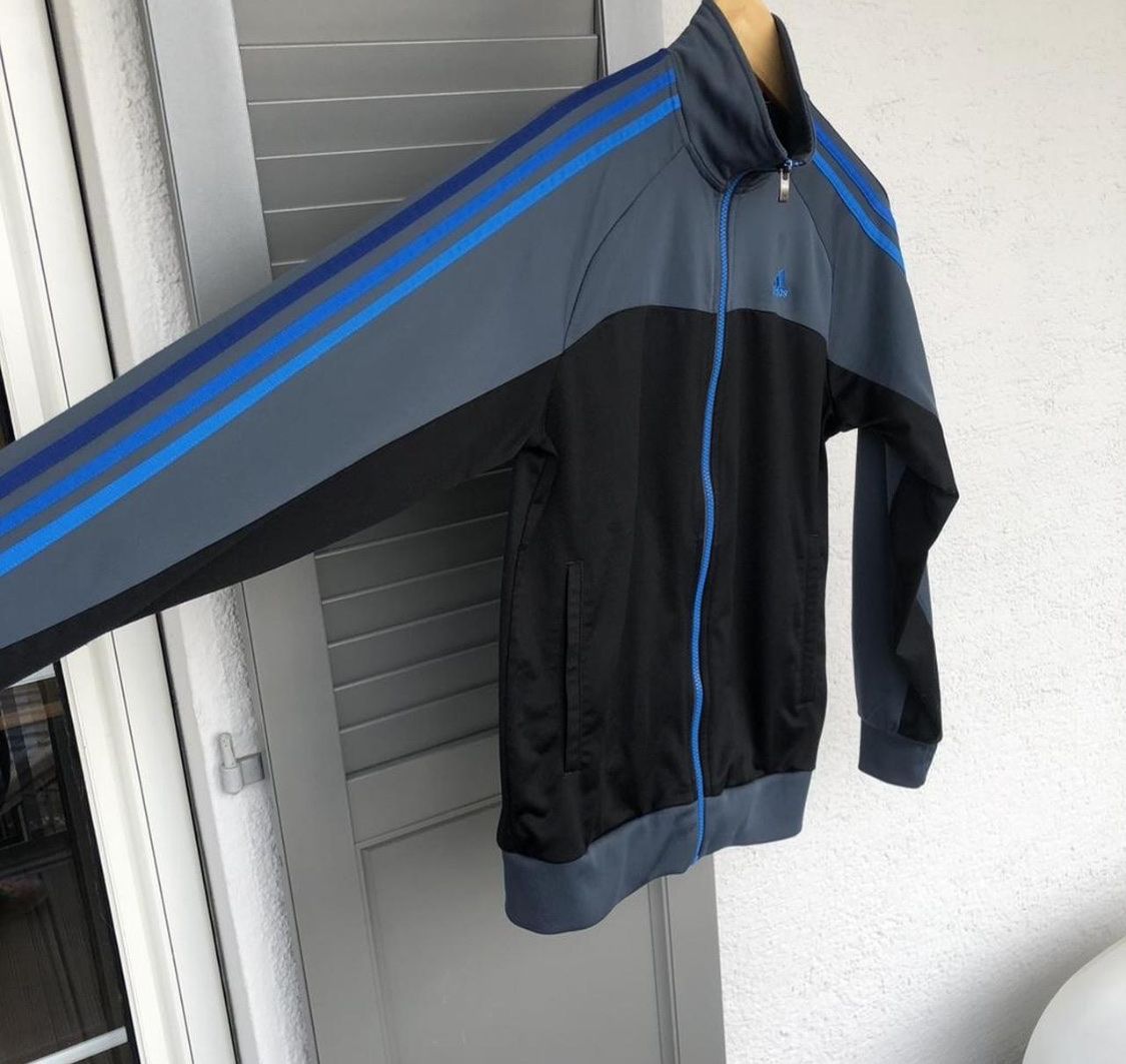 Adidas Giacche: Adidas Sportjacke – Usato da Fribourg venduto da ann_l9b7 3