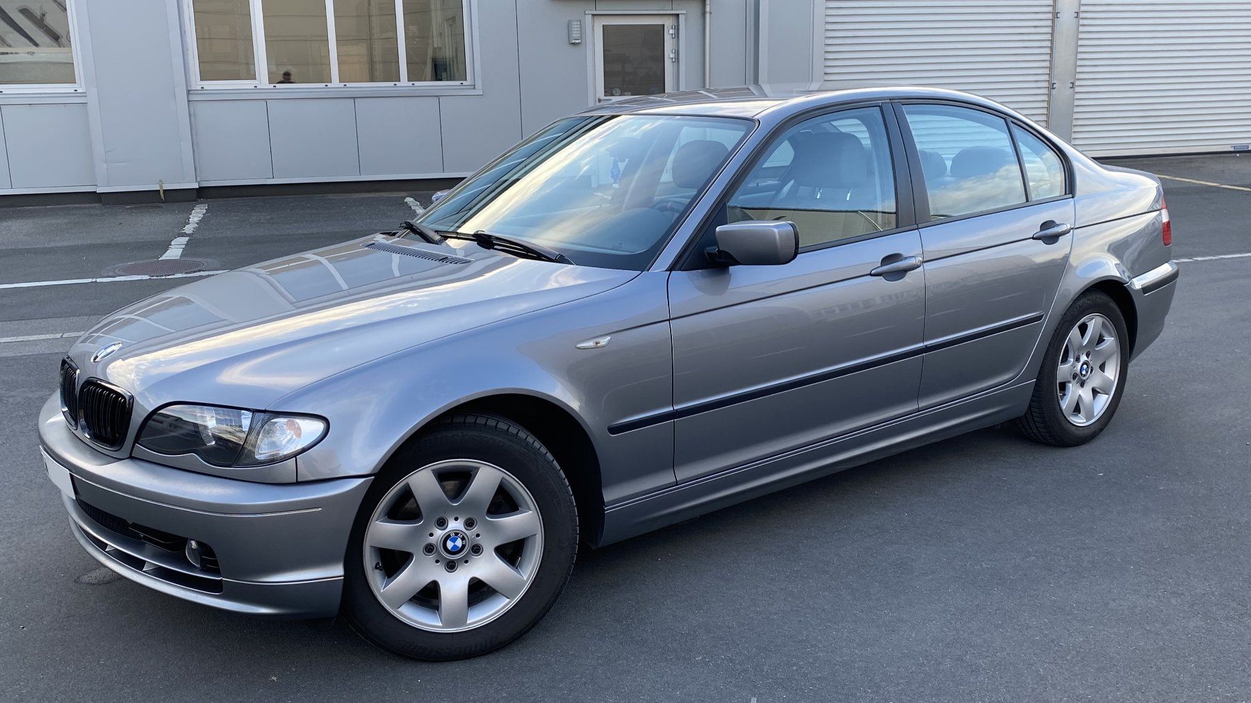 BMW Automobili: BMW 320i – Usato da Thun venduto da ncs_3000 1