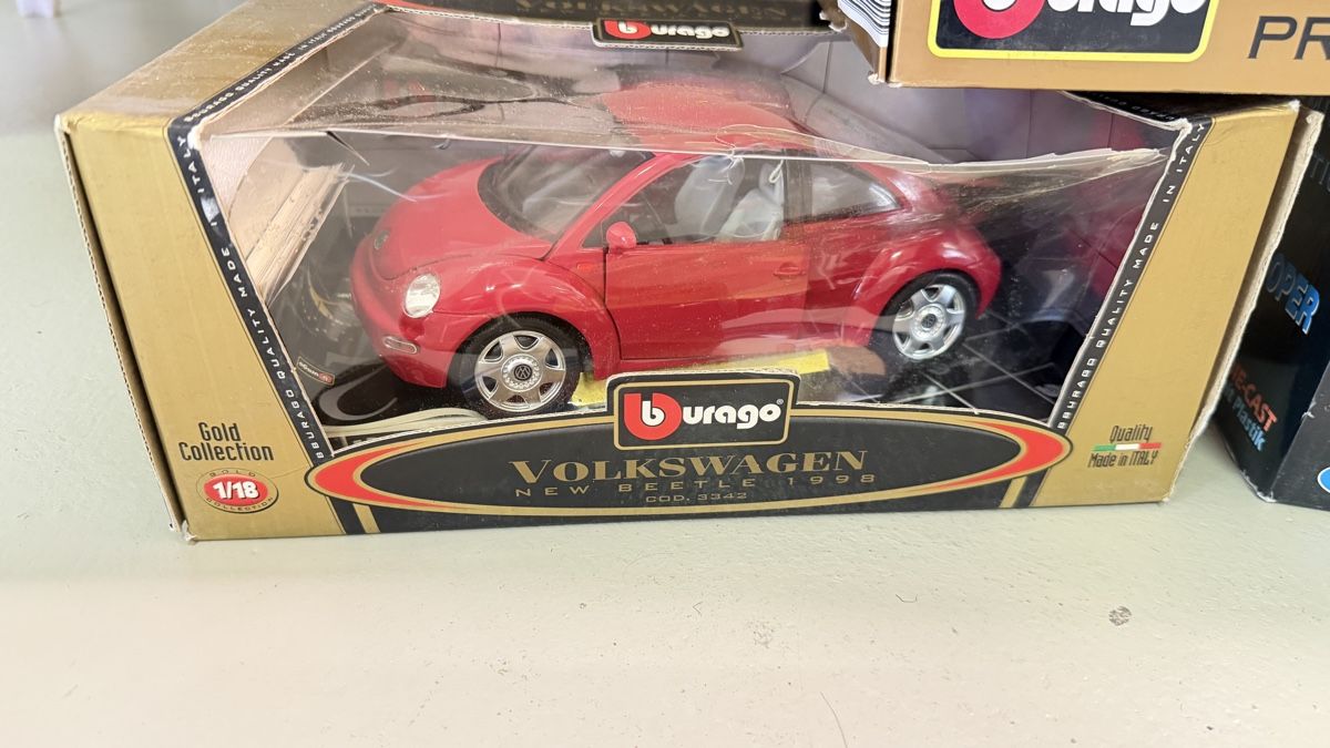 Bburago Modellini d'auto: Bburago Autos – Usato da Kreuzlingen venduto da Lion_10 1