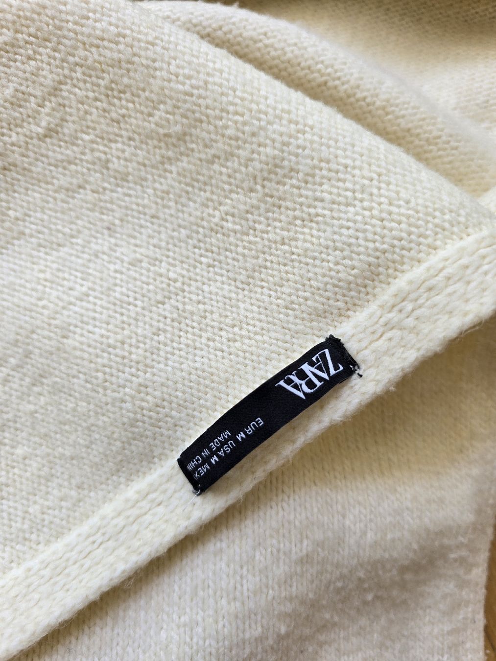 Zara Foulard & Sciarpe: ZARA Strickschal, beige – Nuovo (secondo la descrizione) da St. Gallen venduto da A.W.128 1