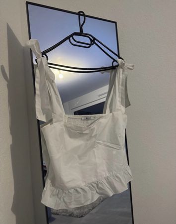 Top blanc NA-KD avec nœuds, taille M 🎀☀️