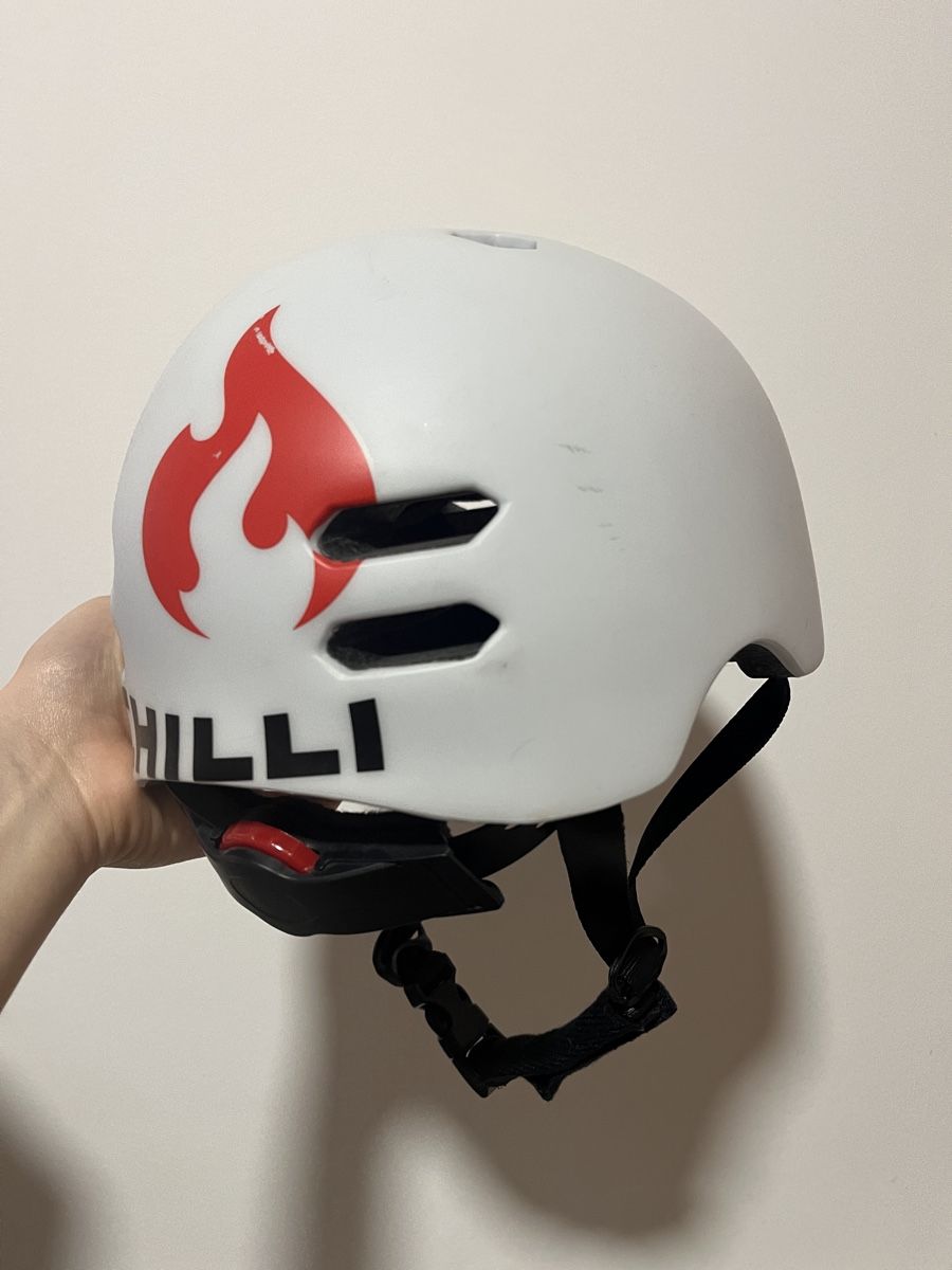 Caschi: Kinderhelm Chilli Gr. S (53-55 cm) – Usato da Winterthur venduto da Euph0ria 1
