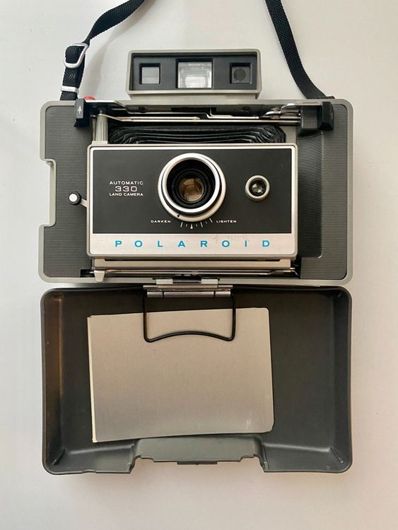 Appareil Photo Vintage Polaroid 330 Land Camera – Occasion – Fonctionnel