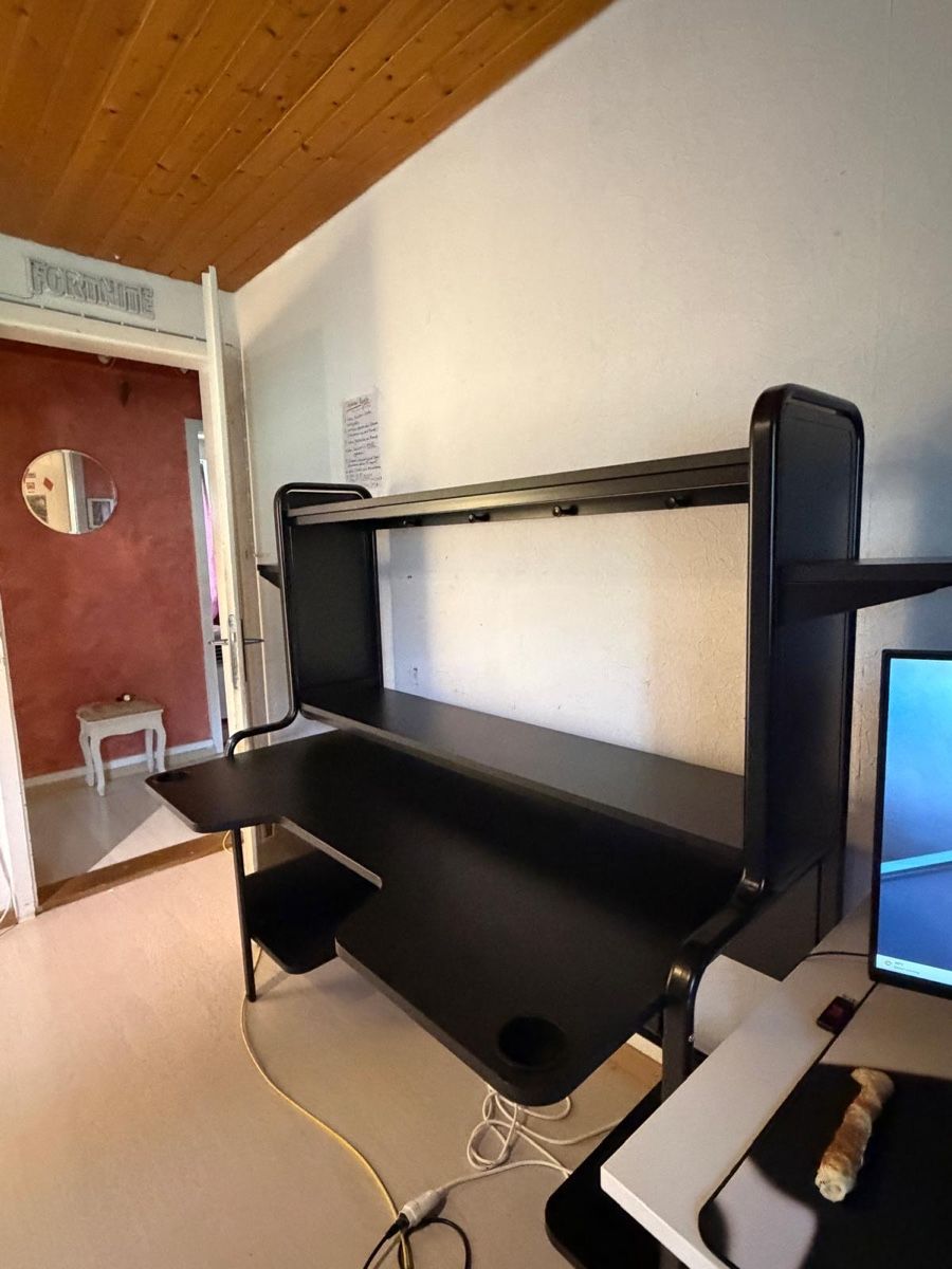 Bureaux: Gaming Tisch – D'occasion à Böbikon par AlyshaLaube 1