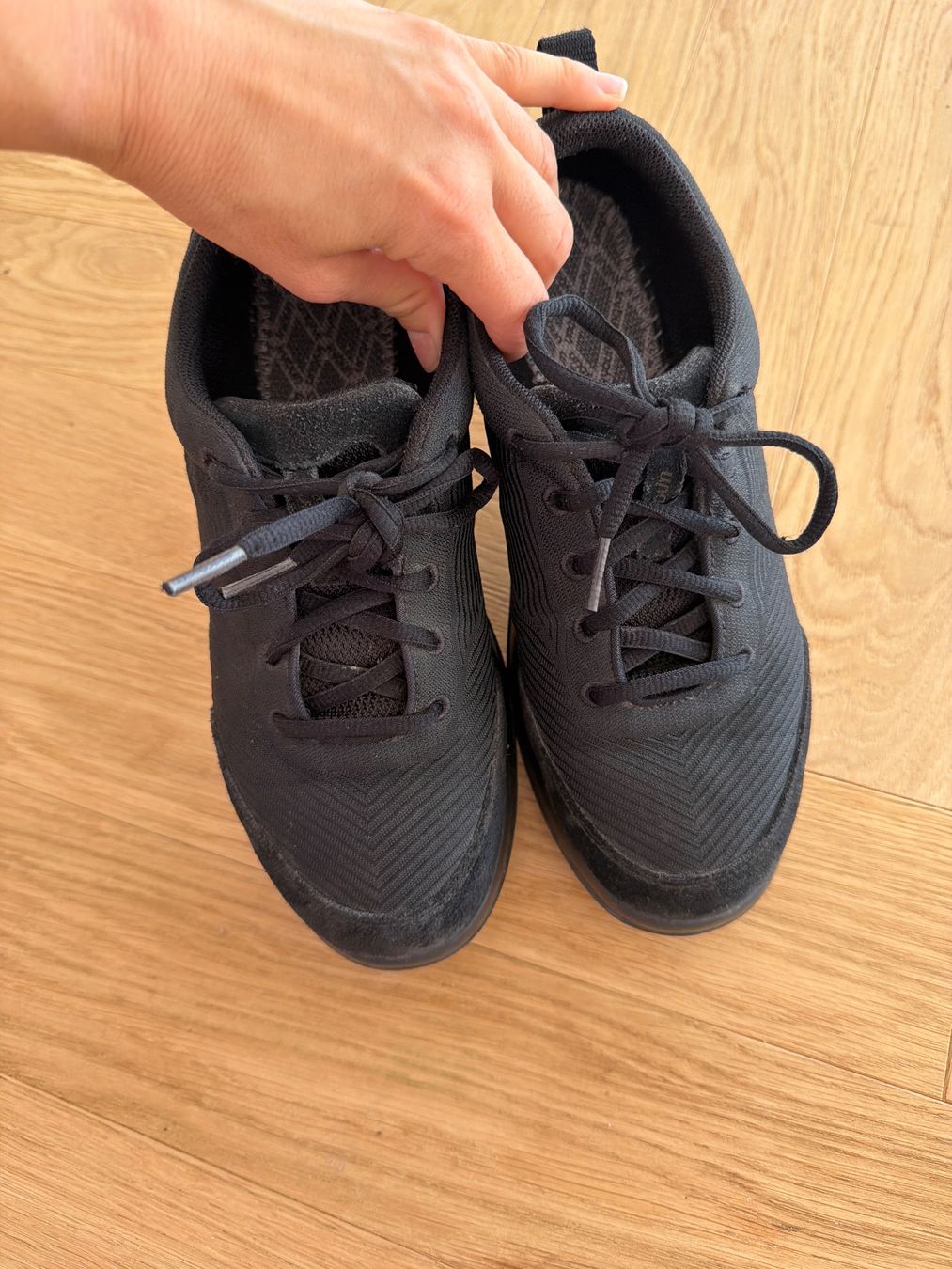 Kybun Chaussures femmes: Kybun Sneaker mit Wildleder 38 1/3 – D'occasion à Roggwil TG par est_r5x7 1