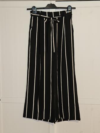 weite gestreifte Hosen von Zebra