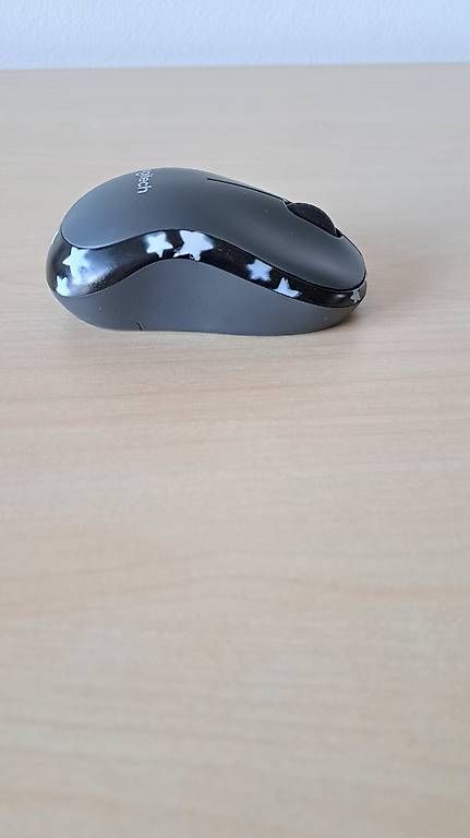 Maus: Logitech M220 Silent Maus – Gebraucht aus Winterthur von sha_9rm5