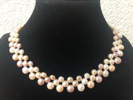 Collier aus Perlen (Süsswasser)