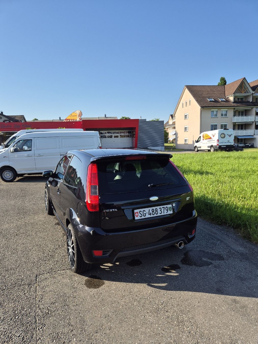 Ford Automobili: Ford Fiesta ST 2.0 16V – Usato da Wattwil venduto da samu.fri 2