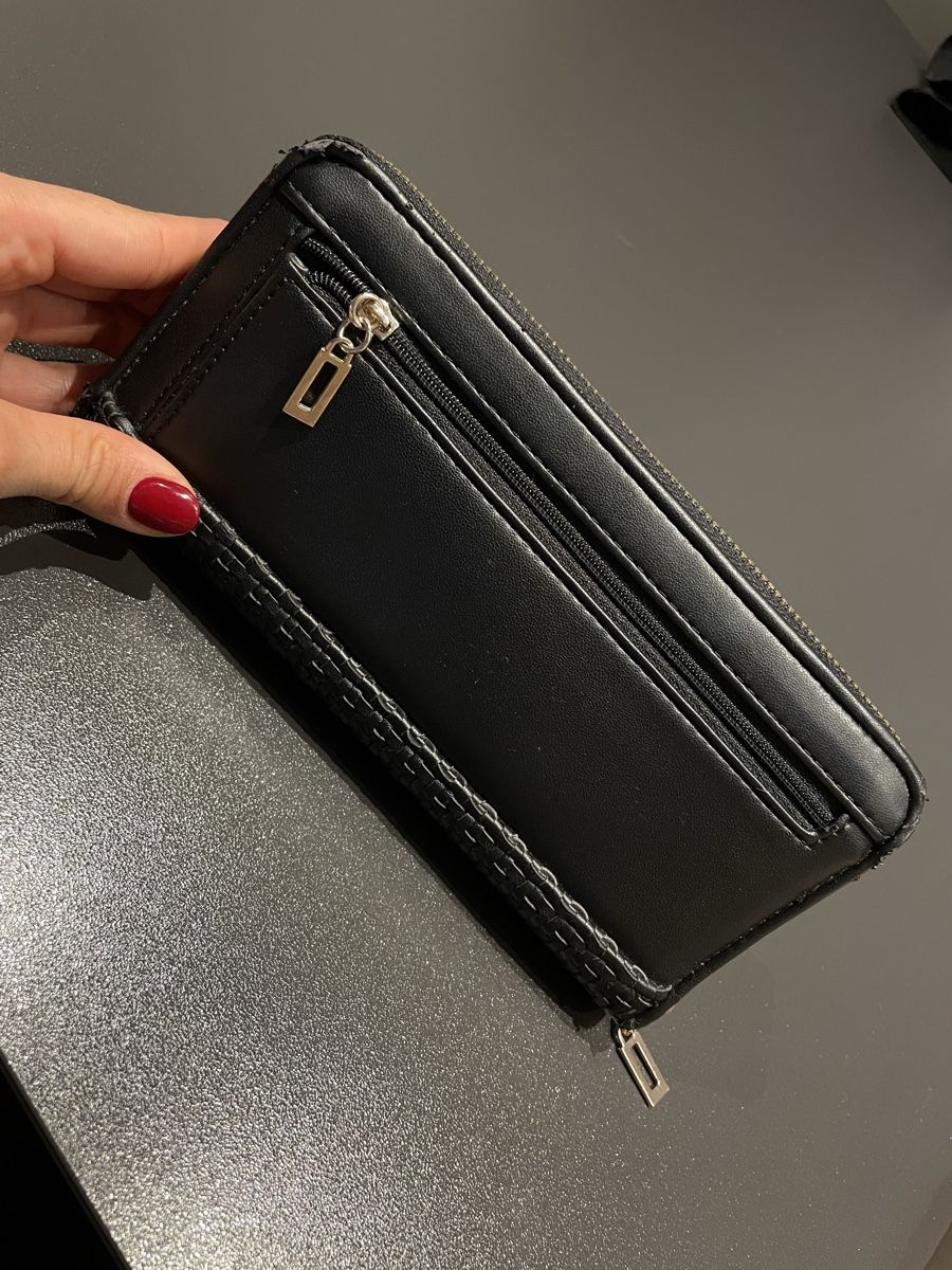 Guess Portamonete: Guess Geldbörse Schwarz – Usato da Niederlenz venduto da fed_y5mw 2