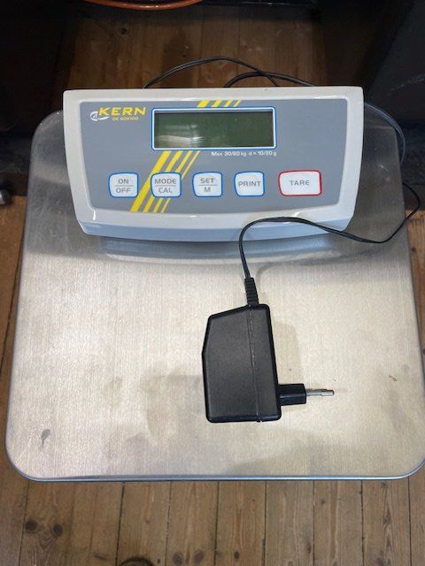 Misurare: Balance Kern 60kg – Usato da Estavayer-Le-lac venduto da JDB_SP