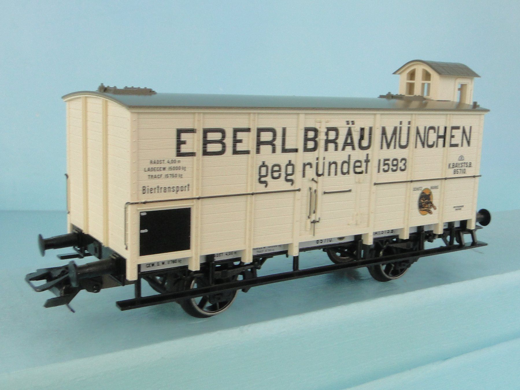 Märklin Modelleisenbahnen: Märklin 45251-02 Eberlbräu Mümchen Bay. – Gebraucht aus Bülach von cann11 1