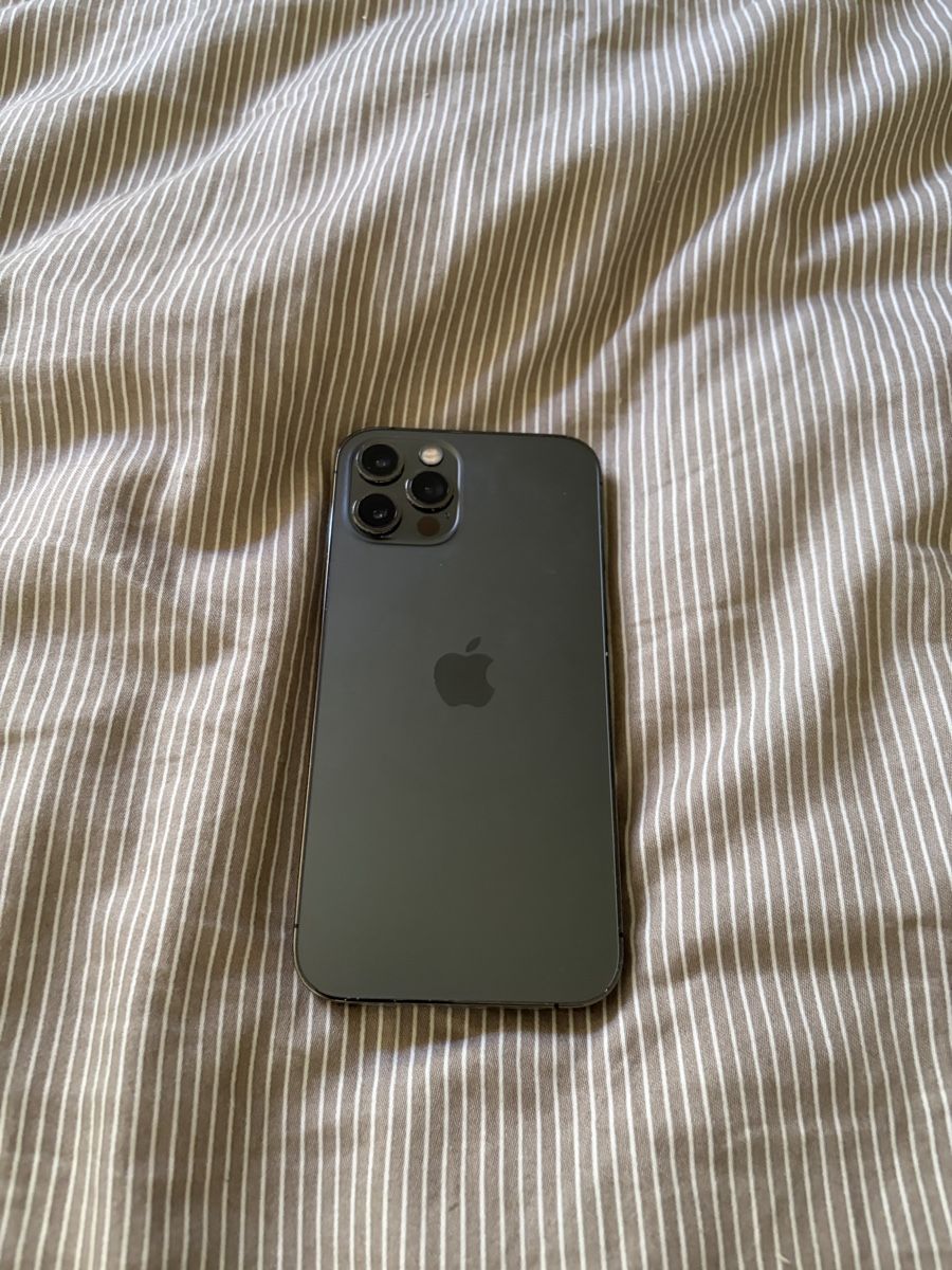 Apple Telefoni cellulari / Smartphones: iPhone 12 Pro 128 GB – Usato da Zürich venduto da leo_tt5c 1