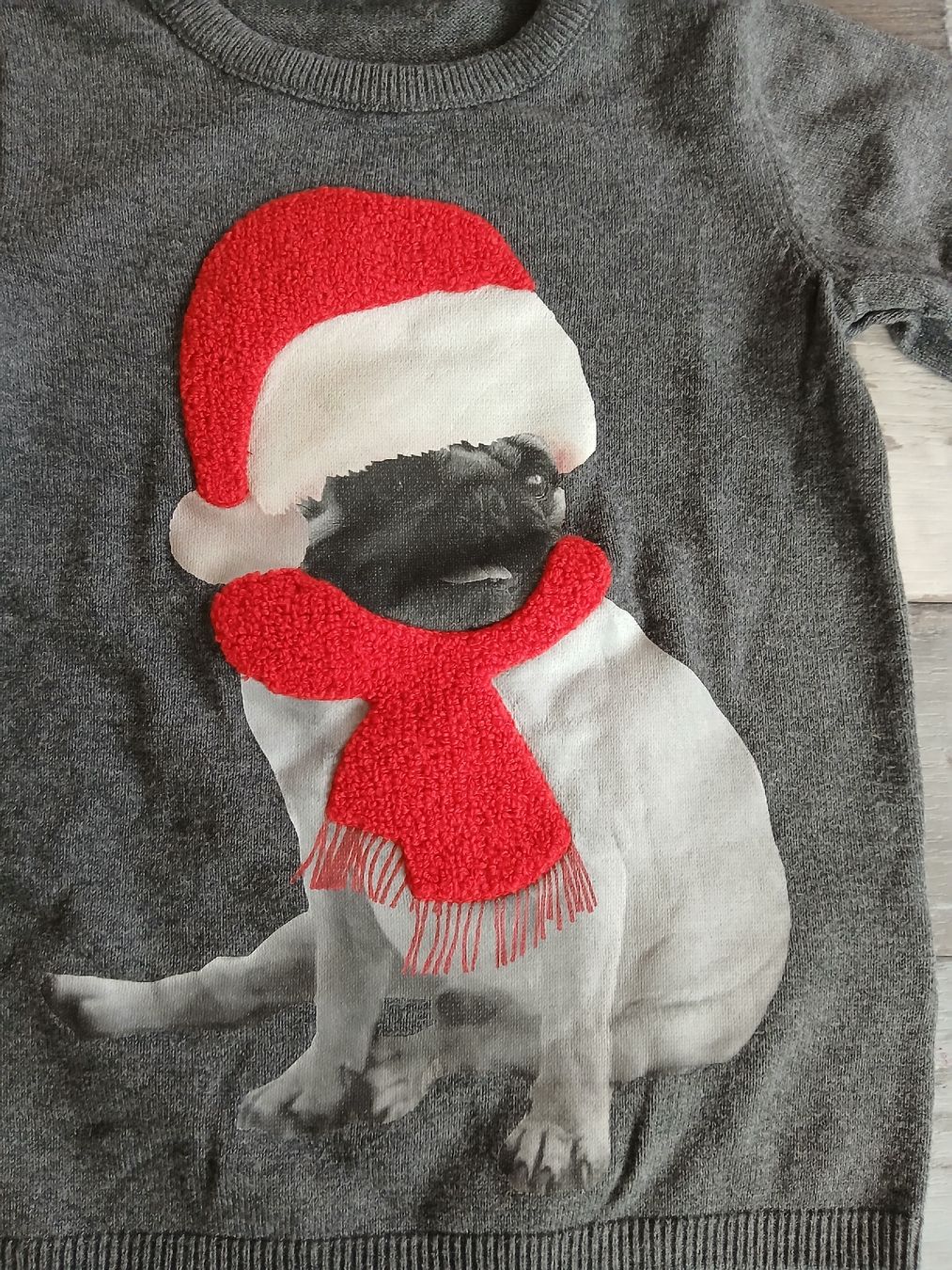 Maglioni & Felpe: 98 104 cooler H&M Kinder Weihnachts Pullover grau mit Mops – Usato da Sevelen venduto da boutiquenounou 1