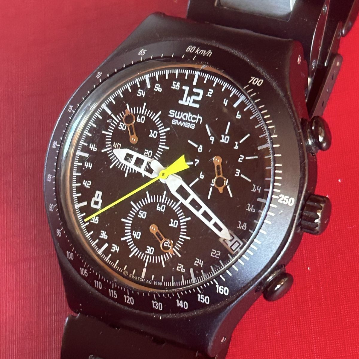 Swatch Orologi: Swatch Uhr  Chronograph Schwarz! – Usato da Laufen venduto da Bellavitaboom 8