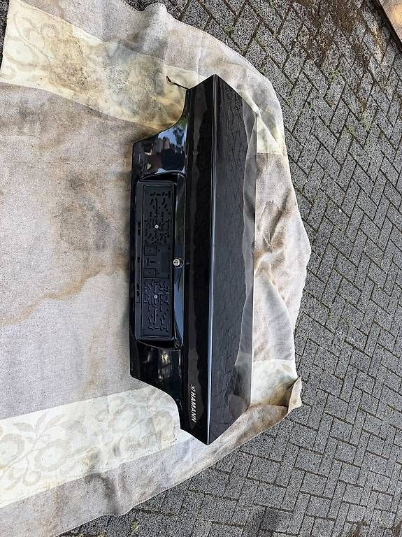 BMW Tutti pezzi di ricambio auto: Bmw e36 Cabrio Heckdeckel – Usato da Muri AG venduto da Aero96 1