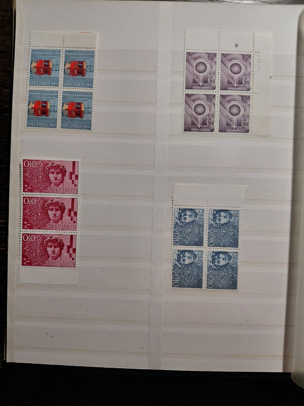 Tutti i francobolli: Album mit Schweizer Briefmarken – Usato da Riniken venduto da ChriguG75 7