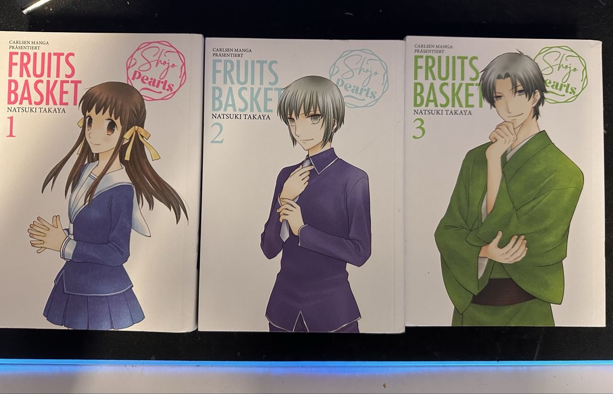 Fumetti: Fruits Basket Manga 1-3 – Usato da Stallikon venduto da rentheweeb
