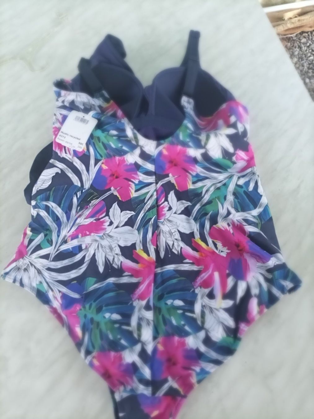 Costumi da bagno & Bikini: Badeanzug neu Gr. 50C von SUSA – Nuovo (secondo la descrizione) da Rüti ZH venduto da eismeralda 1