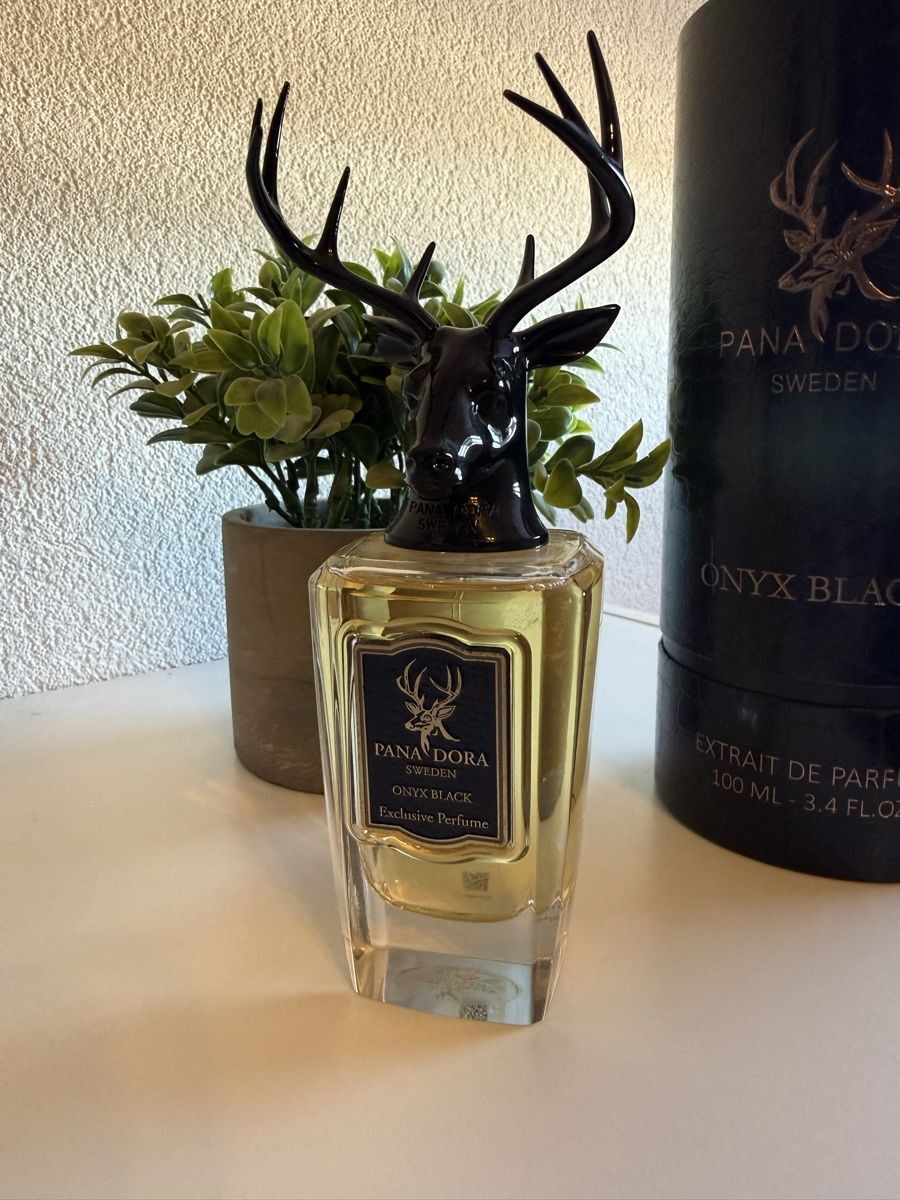 Pana Dora Parfum & Eau de Toilette: Pana Dora - Onyx Black – Gebraucht aus Bützberg von Janick77 1