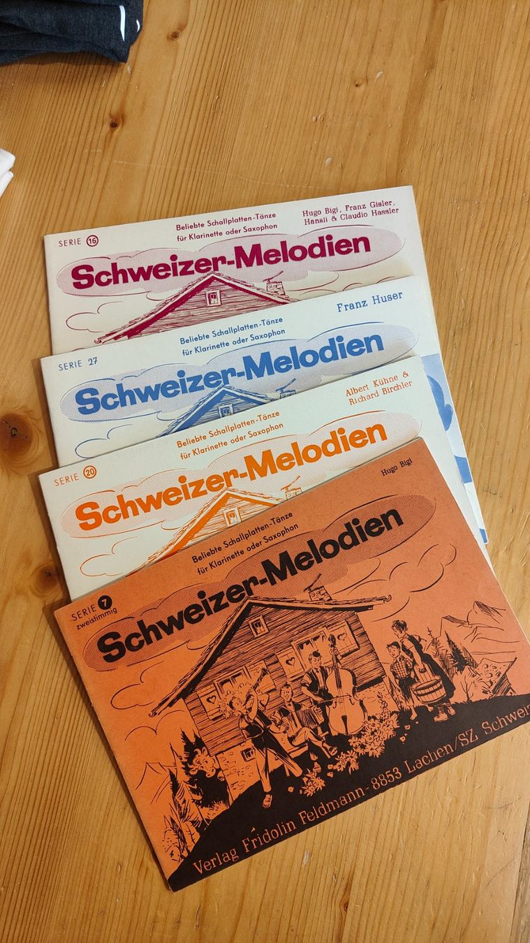 Bücher: Noten  für Klarinette oder Saxophon 4 x Schweizer-Melodien – Neu (gemäss Beschreibung) aus Davos-Platz von musikhauskollegger