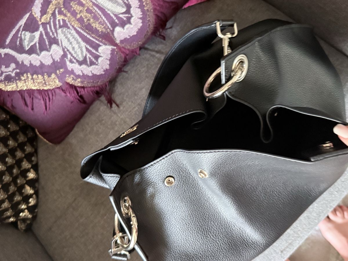 Guess Borse da donna: Sac Guess Borsa a Spalla Digital – Usato da Grône venduto da ukr_2qbg 2