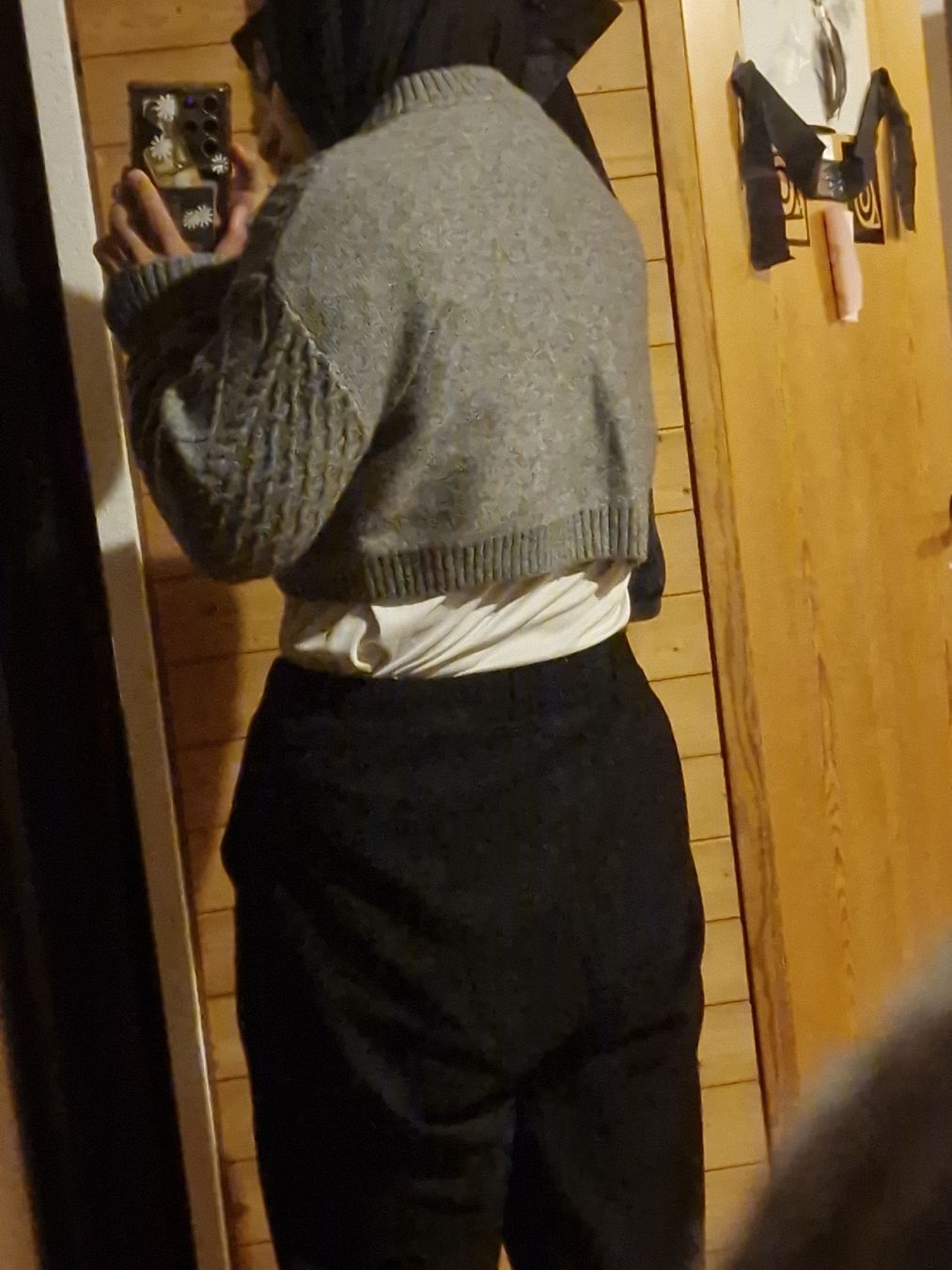 H&M Pullover & Sweatshirts: Pullover – Gebraucht aus Wil SG von zeh_pck9 2