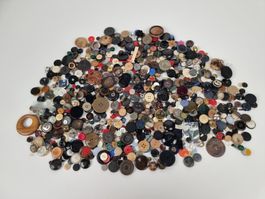1 kg Knopfsammlung gemischt