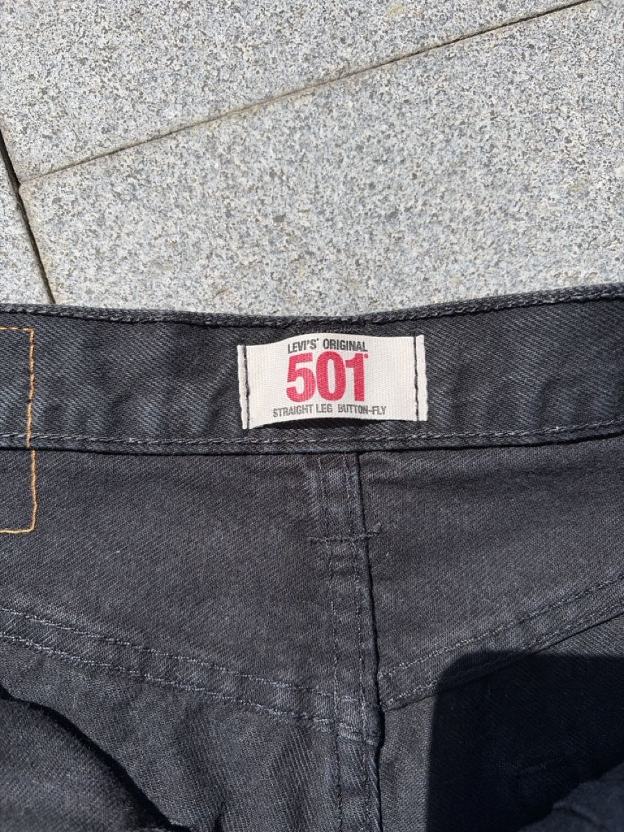 Levi's Jeans: Levi Shorts 501schwarz – Usato da Zürich venduto da jeffrey8 2