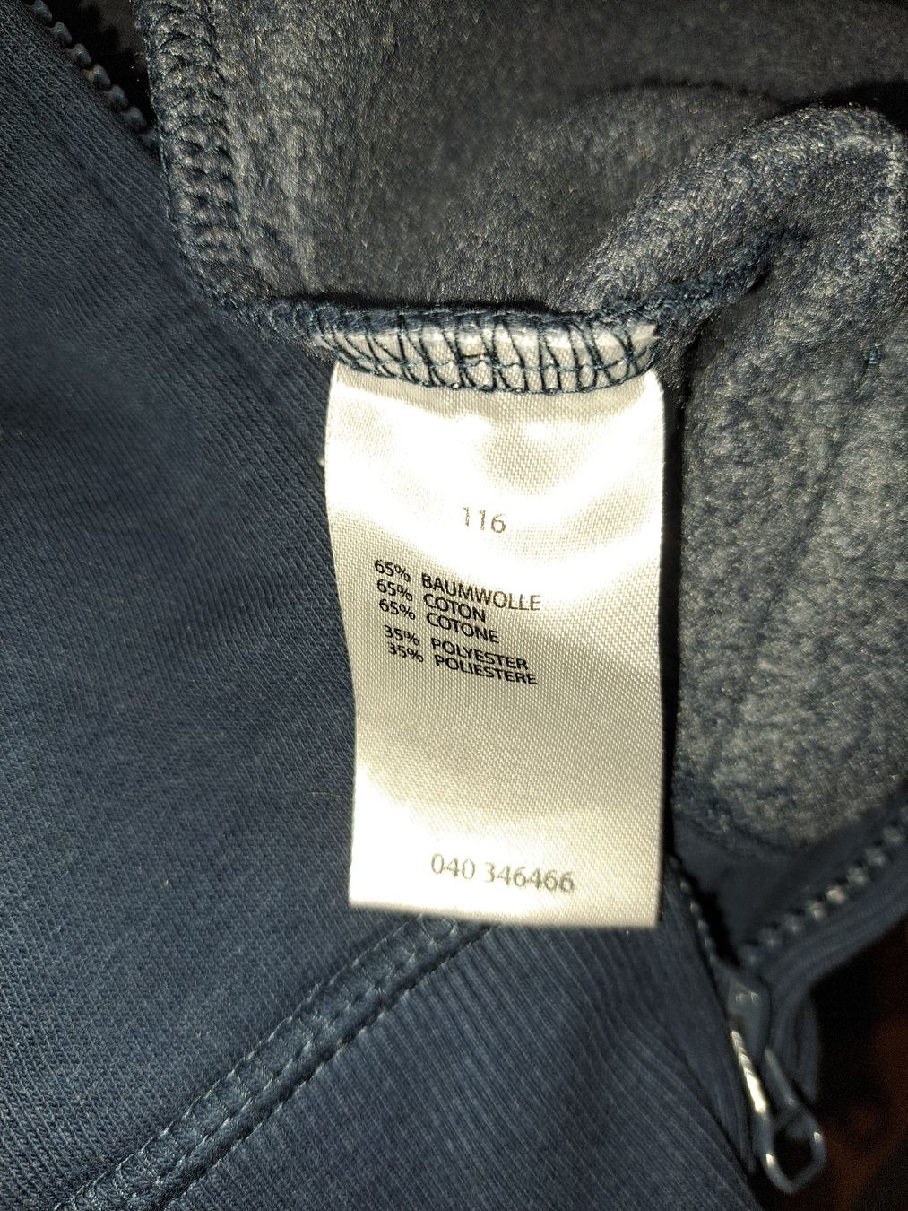 Maglioni & Felpe: Jungen Kapuzenpullover Gr. 116 dunkel blau – Usato da Muri AG venduto da ClaudiaK91 2