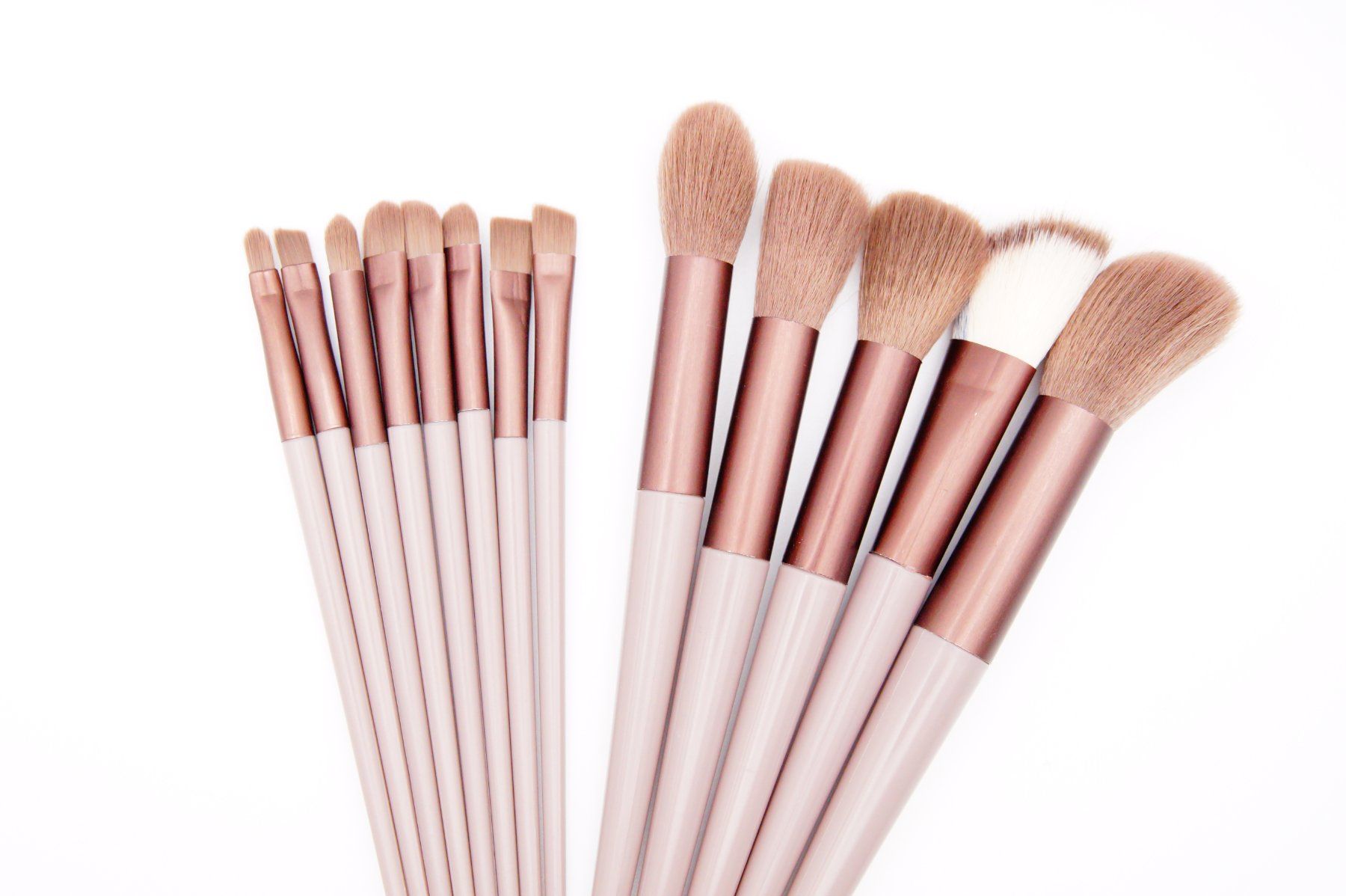 Make-up: Pflege - Make-up - Braun mit Stoffbeuteln – Nuovo e nell'imballaggio originale da Balgach venduto da BlackHawkJFR 2