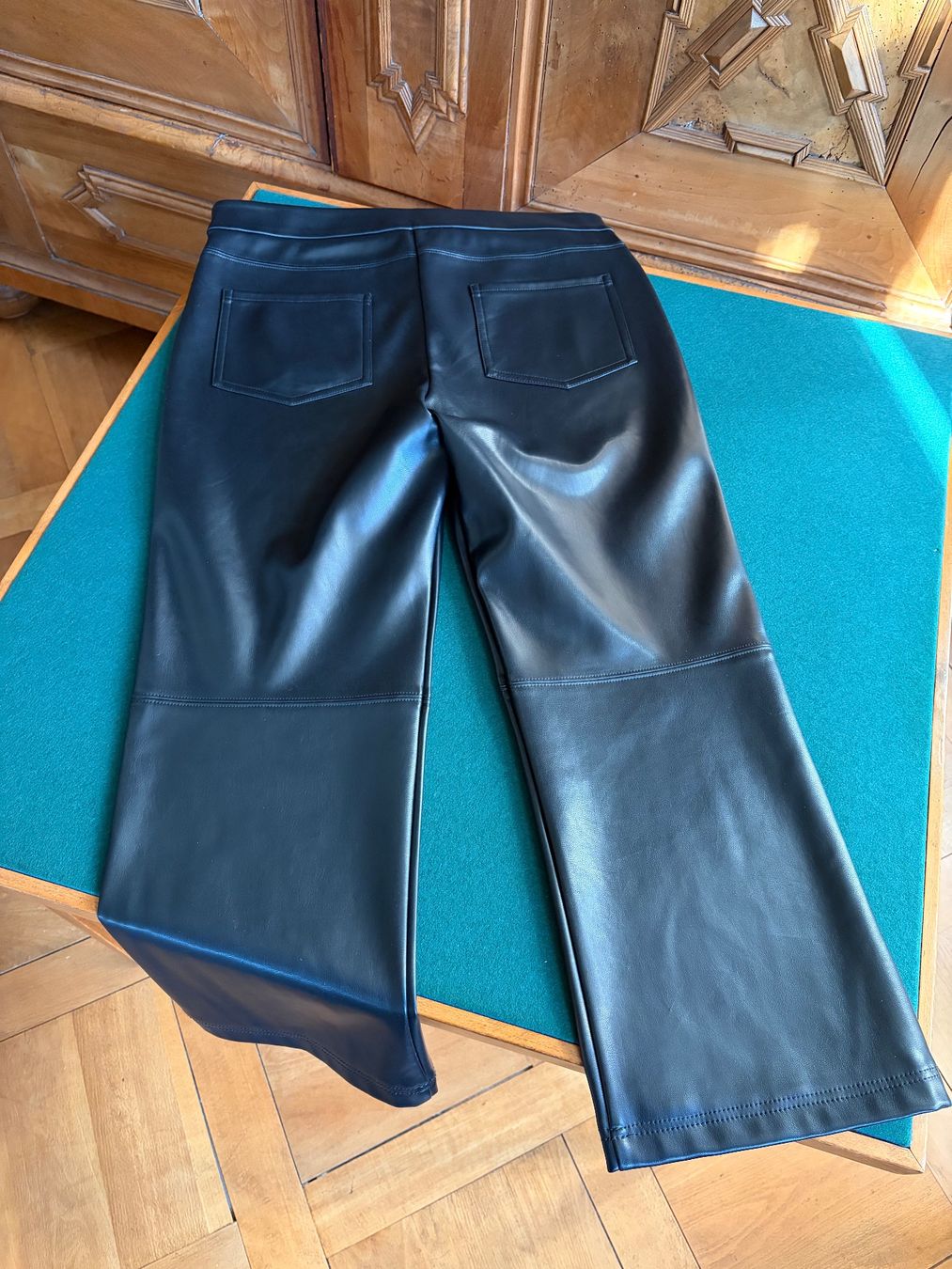 Max Mara Pantaloni: S`MAX MARA COATED TRAUSERS Cropped, Ankle -length silhouette – Nuovo (secondo la descrizione) da Interlaken venduto da Bona55 7