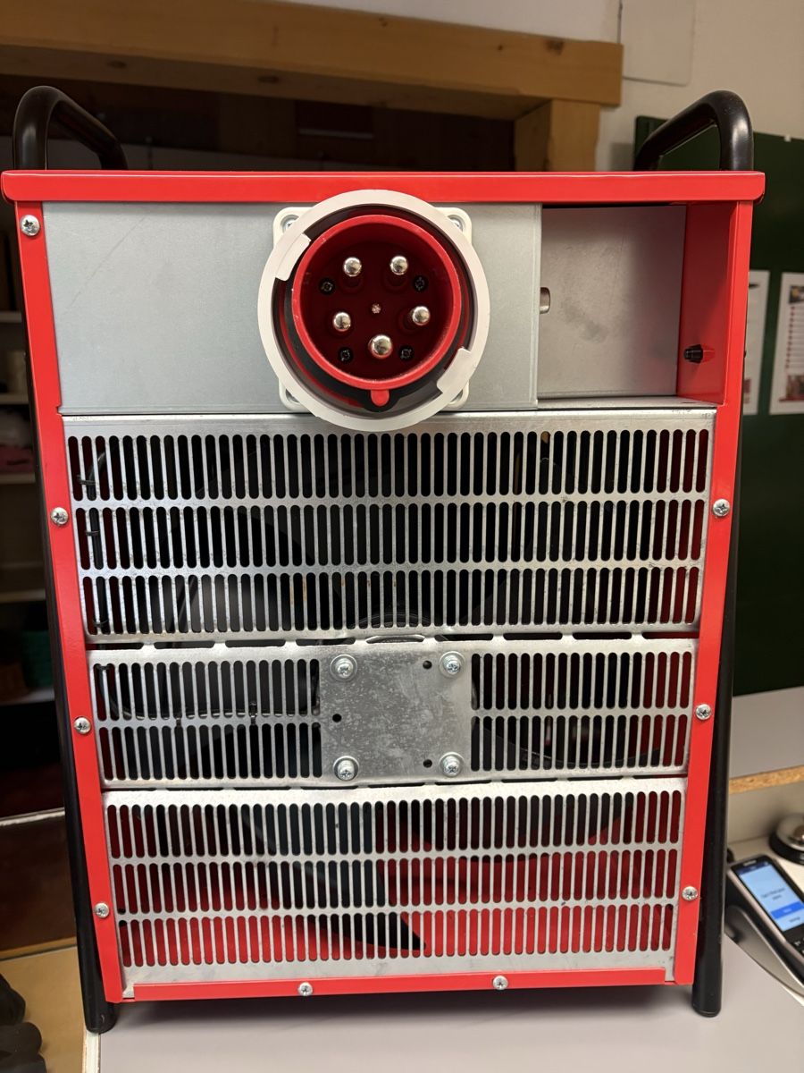 Radiatori: Rotek 22kW Heizlüfter Ungebraucht – Nuovo (secondo la descrizione) da Lauterbrunnen venduto da Johnny_LBR 1