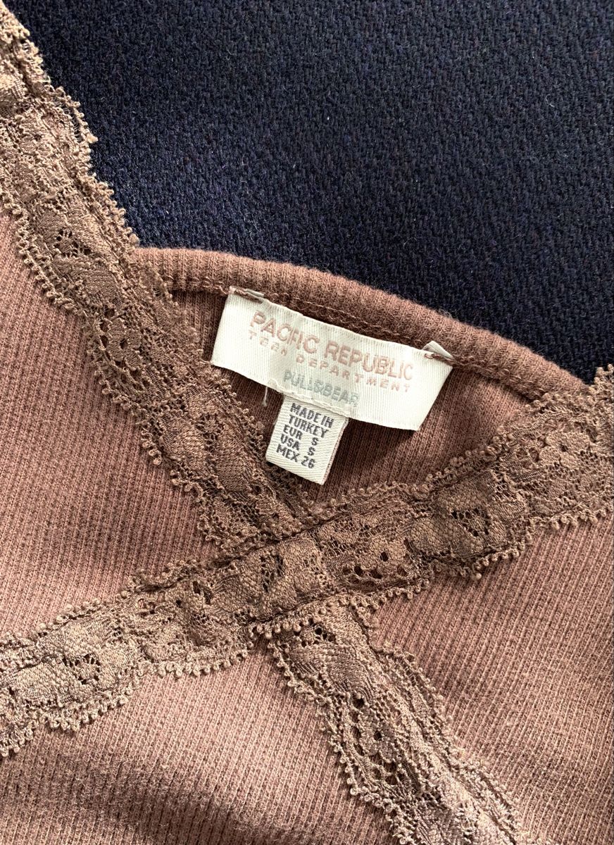 Top: Braunes Crop Top mit Spitze – Nuovo (secondo la descrizione) da Düdingen venduto da Hiron_o7 2