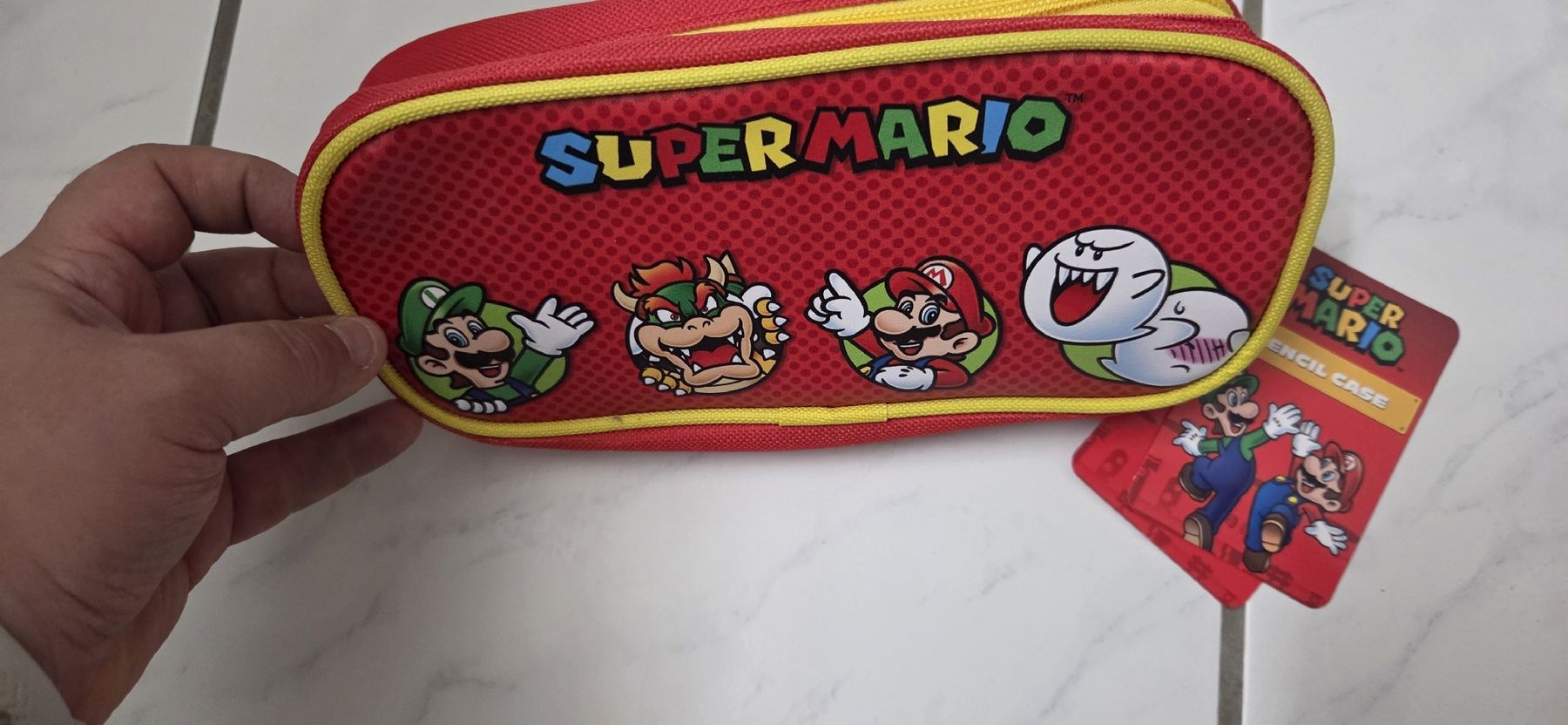 Astucci : Super Mario Pencil Case rot neu mit Etikett – Nuovo e nell'imballaggio originale da Kloten venduto da bur_6gp9 1