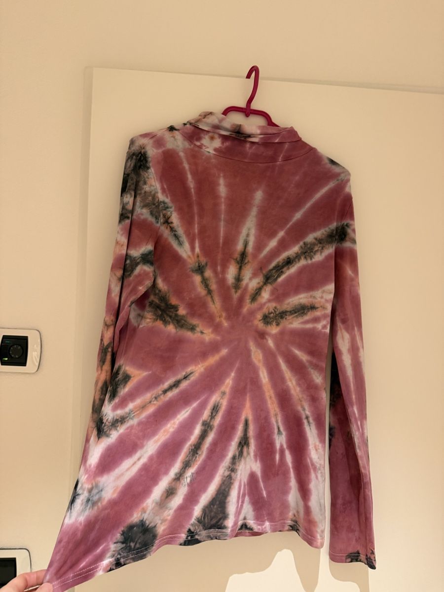 T-shirt: Batik Shirt Rollkragen, Gr.L – Usato da Uster venduto da Flummi 3