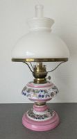 Antike Petroleumtischlampe