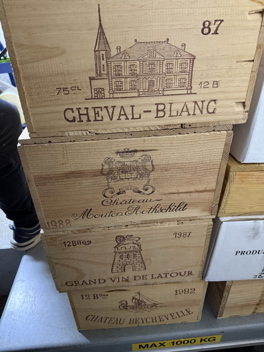 Vino: 12 x Beychevelle 1982 – Nuovo e nell'imballaggio originale da Yverdon-les-Bains venduto da MFWines