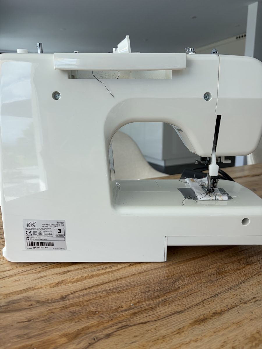 Macchine da cucire: Nähmaschine Easy Home  – Usato da Berikon venduto da hei10 2