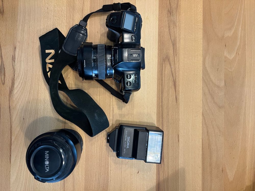 Minolta Appareil photo: Minolta Dynax 7000i Filmkamera Paket – D'occasion à Glattfelden par nic_kz6f 1