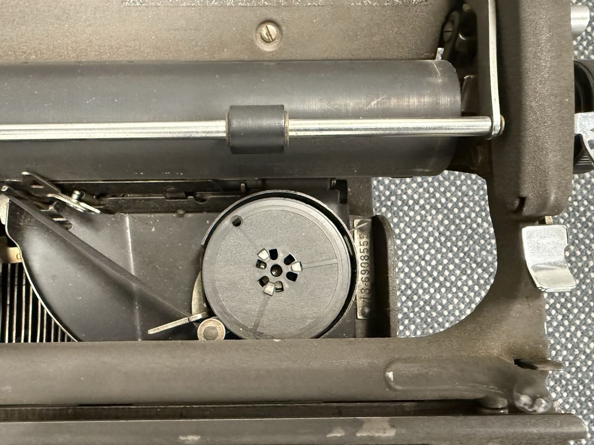 Underwood Macchine da scrivere: Schreibmaschine Underwood – Difettoso da Kriens venduto da delfossejf 3