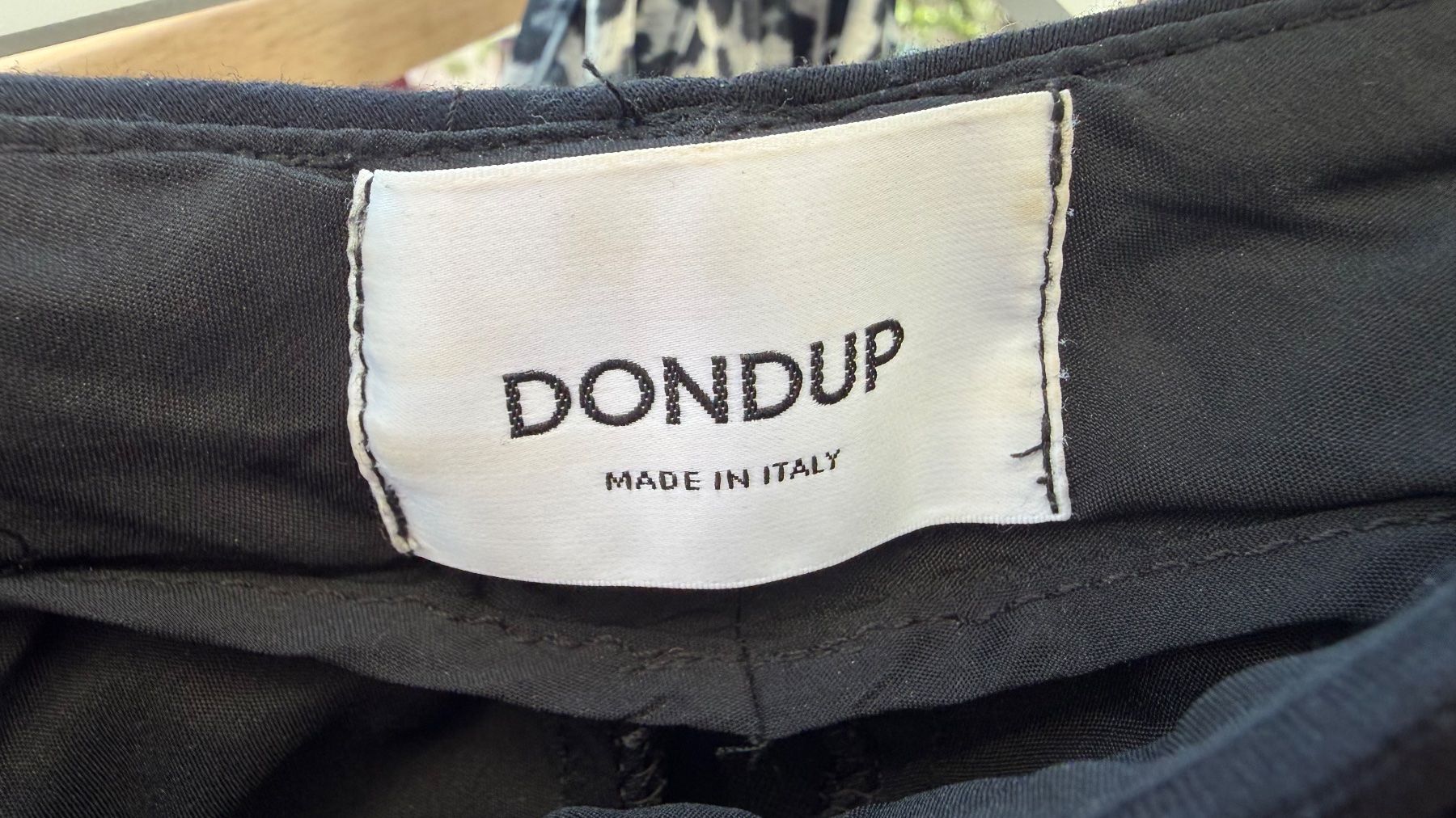 Dondup Pantaloni: Dondup Stoffhose schwarz – Usato da Basel venduto da annakati 1