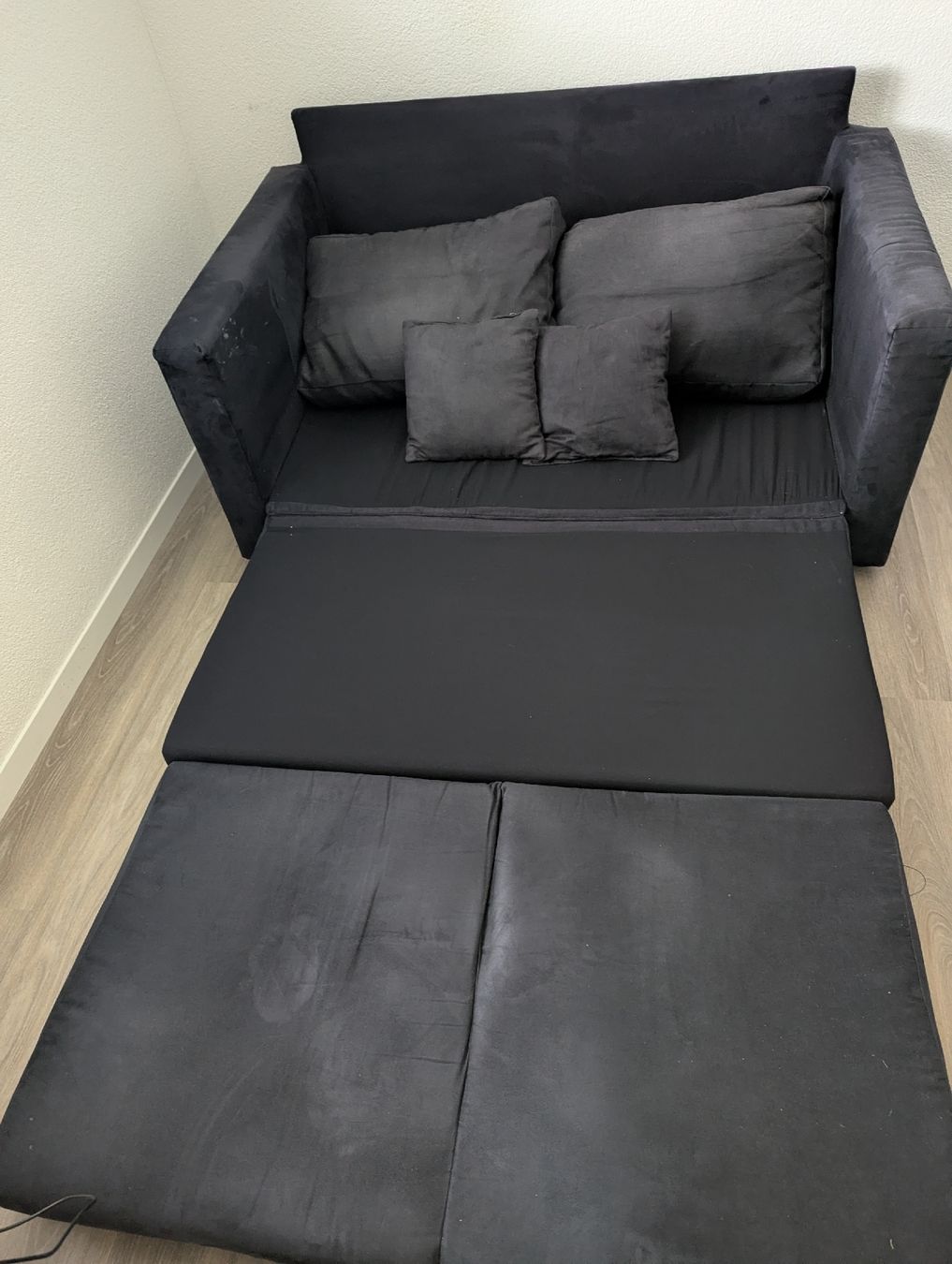 Divani: bequemes Schlafsofa mit Lattenrost – Usato da Bischofszell venduto da mel_hgs7 2